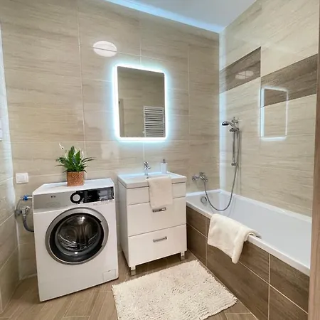 Apartament Lucy *